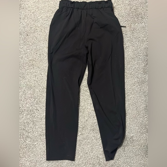 Lululemon 7/8 stretch pant - Picture 2 of 3